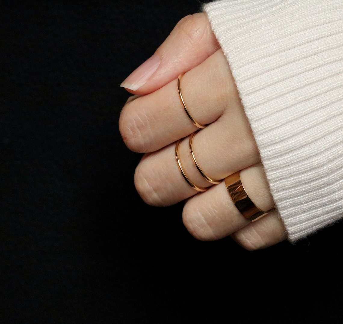 Thick Stacking Ring Gold-J&CO-Juri Elle