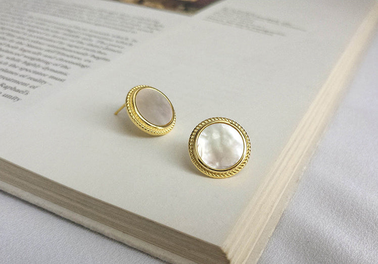 Sweet White Shell Sterling Silver Stud Earring