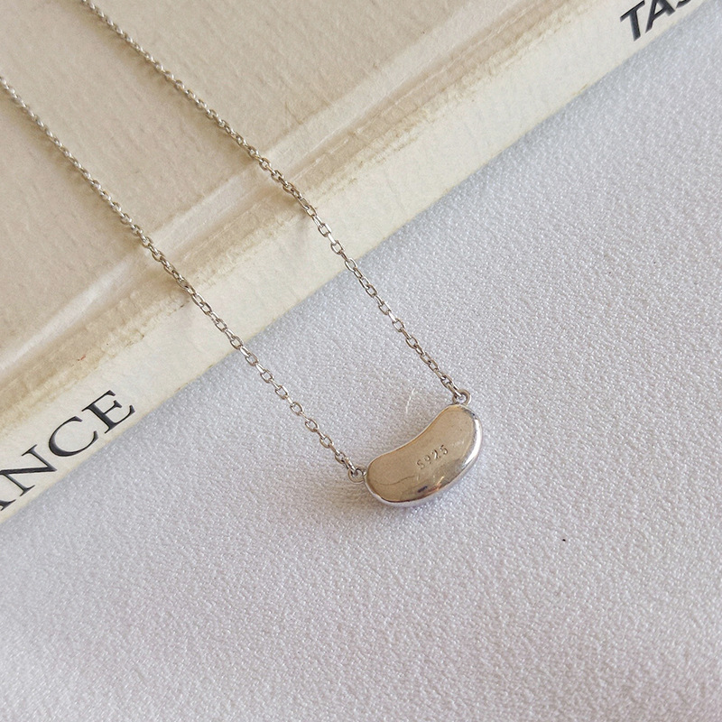 Lovesickness Round Cut Sterling Silver Plated Platinum Necklace