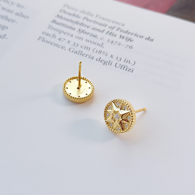 Eight-star Compass Round Cut Sterling Silver Plated Gold Necklace