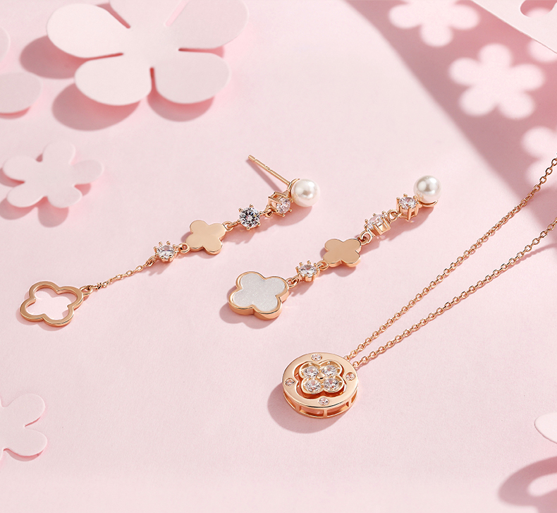 Happiness Password Round Cut Sterling Silver Necklace