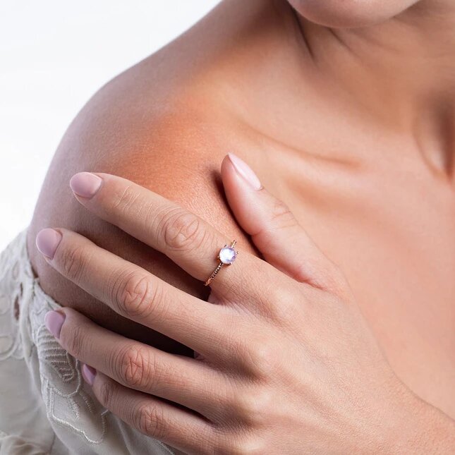 Moonstone Ring - Lusting Light-MM-Juri Elle