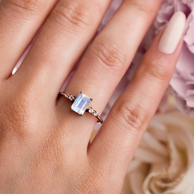 Moonstone Ring - Grazia-MM-Juri Elle