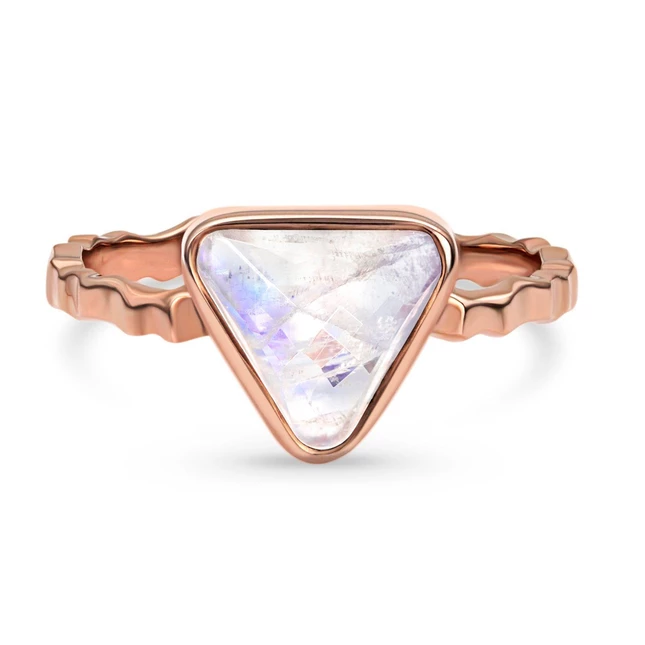 Moonstone Ring - Trinity-MM-Juri Elle