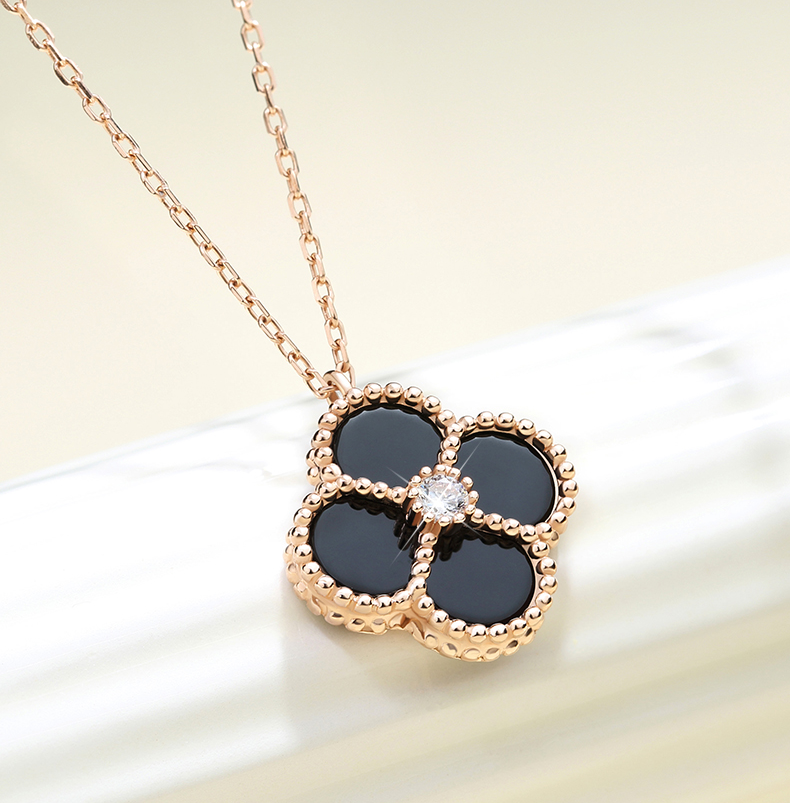 Lucky Agate Round Cut Sterling Silver Necklace