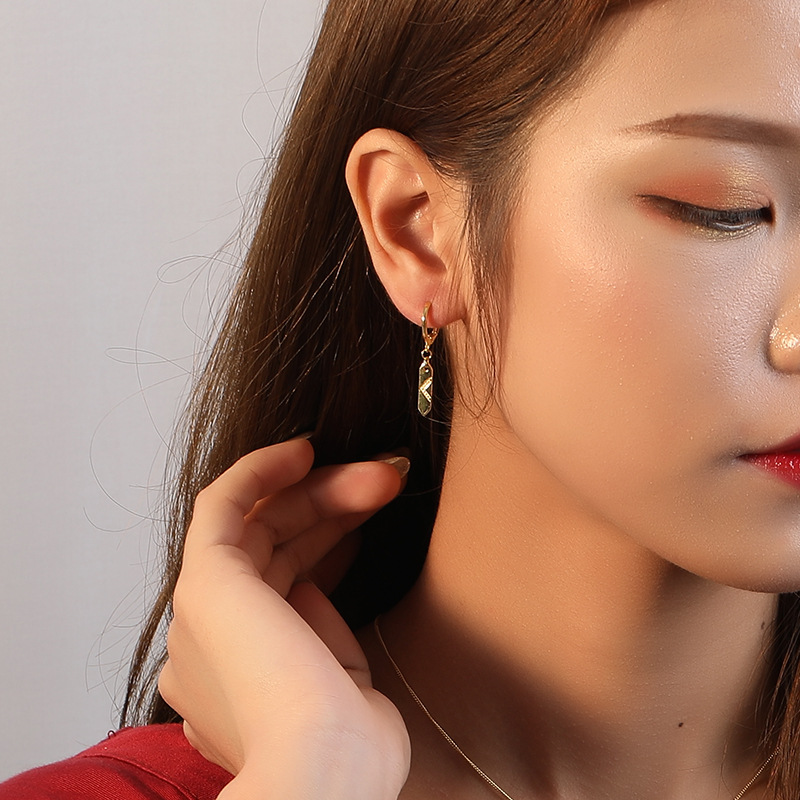 Boucle d'oreille en argent sterling avec lien de personnalité