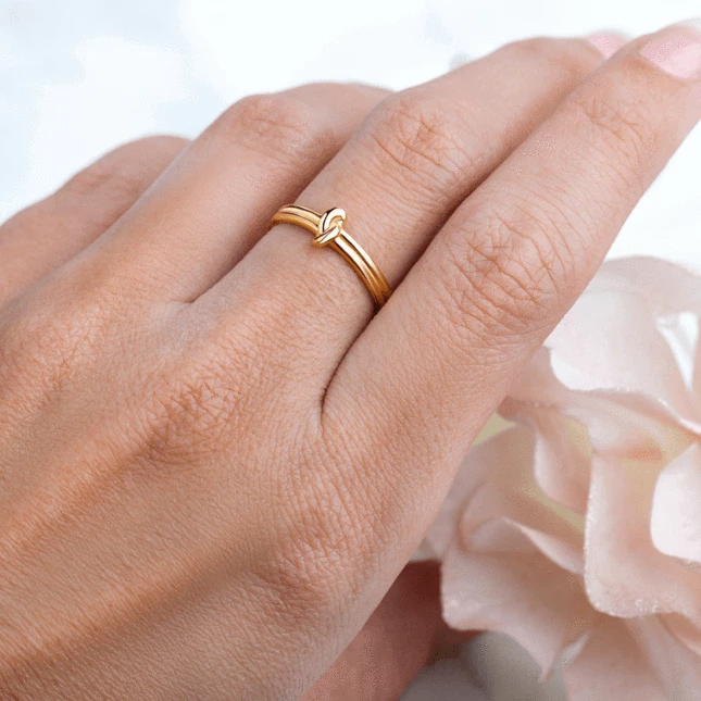 Ring - Knot-MM-Juri Elle