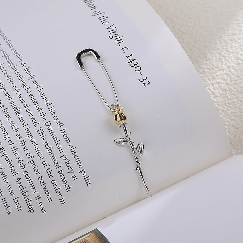 Shaped Pin Everlasting Flower Sterling Silver Earring