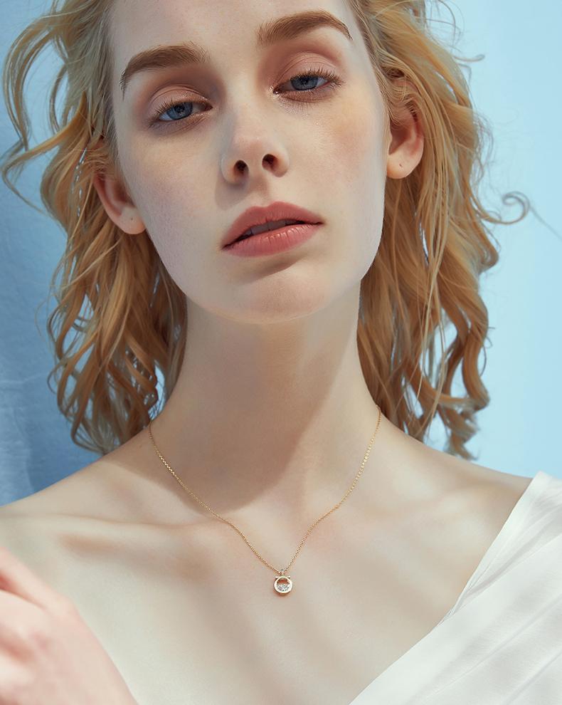 Charming Perfume Round Cut Sterling Silver Necklace