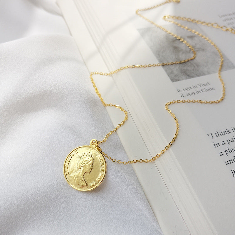 Collier en argent sterling avec pièce de monnaie Portrait d'Elizabeth