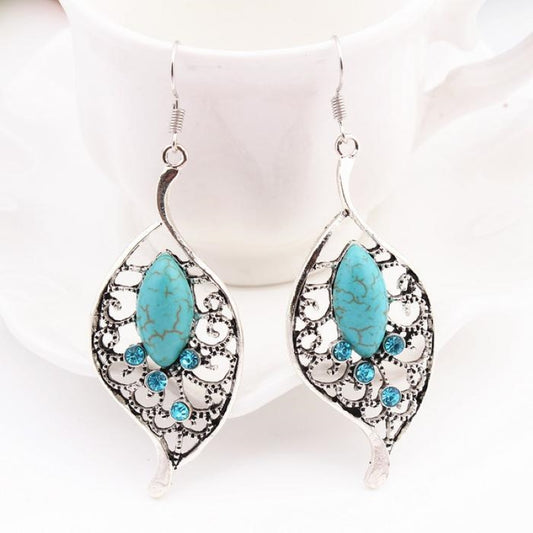 Bohemian Leaf Carved Turquoise Necklace And Earring Set