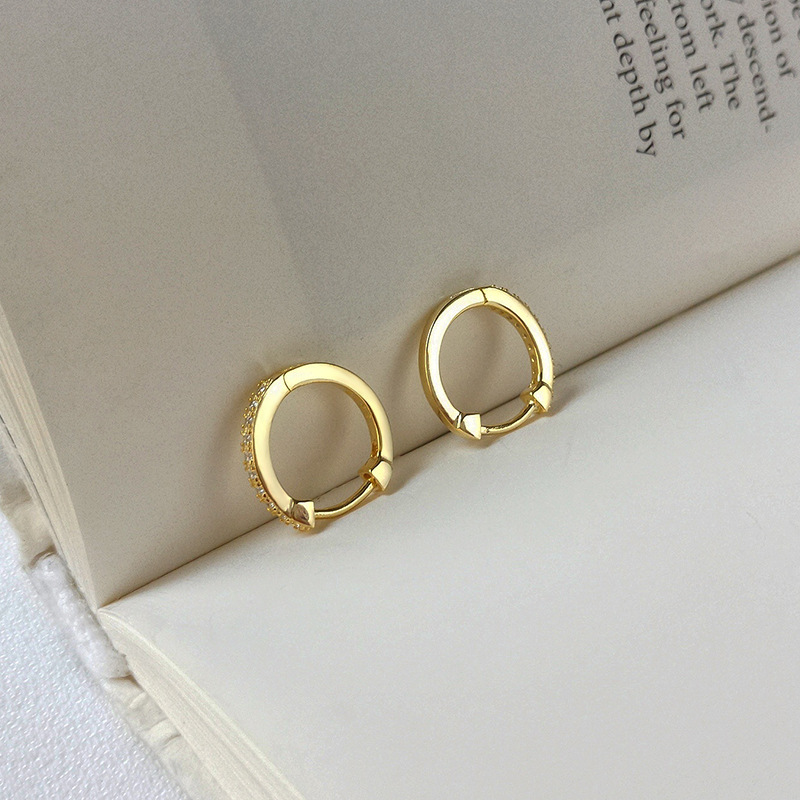 Elegant Vintage Round Cut Sterling Silver Plated Gold Earring