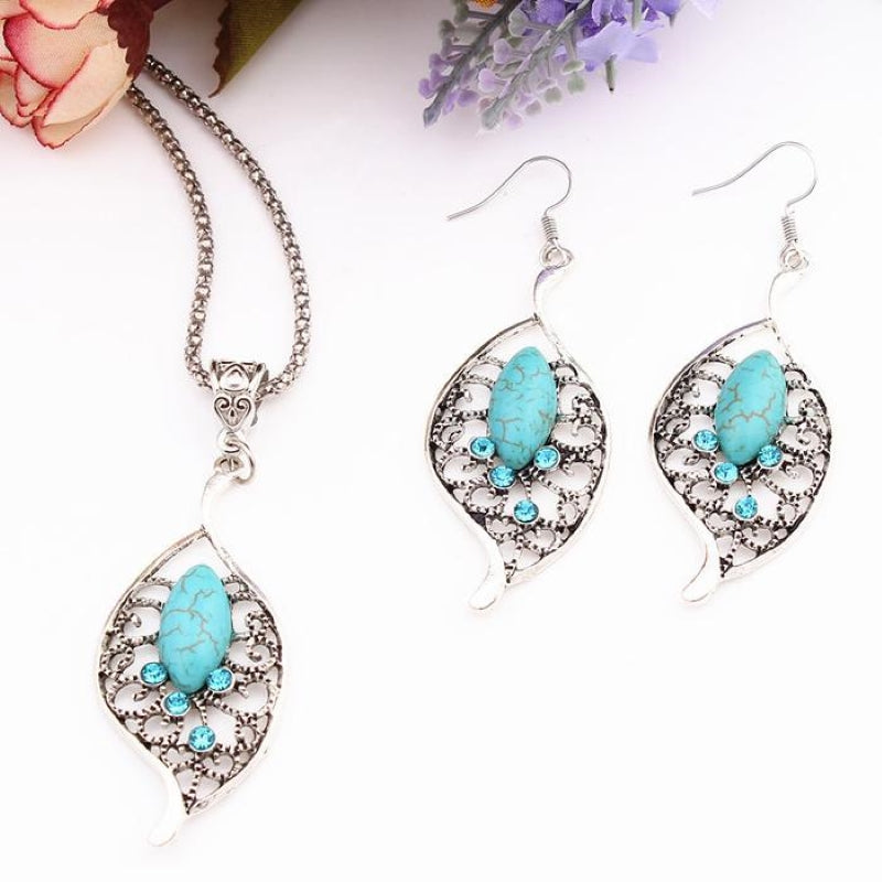Bohemian Leaf Carved Turquoise Necklace And Earring Set