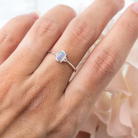 Opal Ring Jagger-MM-Juri Elle