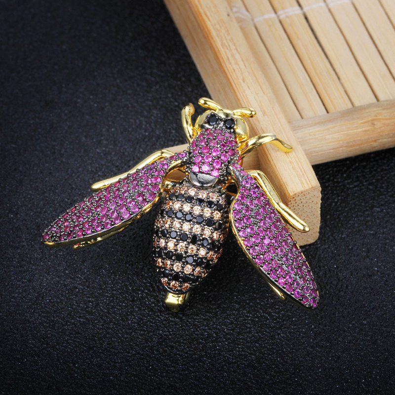 Christmas Insect Round Cut Alloy Brooch