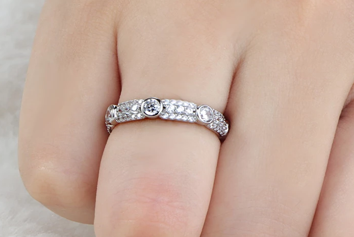 Classic Round Cut Sterling Silver Women's Band