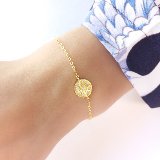 Eight-pointed Star Compass Round Cut Sterling Silver Plated Gold Bracelet