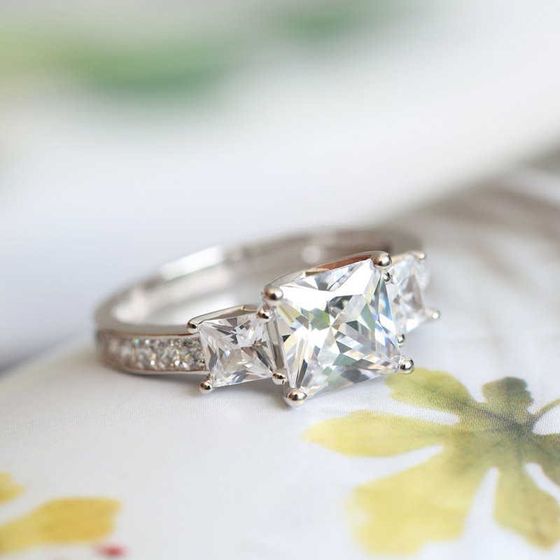 Simple Three Stone Princess Cut Sterling Silver Ring-JE-Juri Elle
