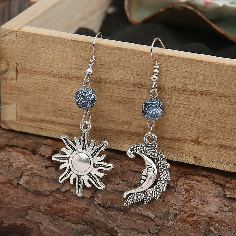 Boucles d'Oreilles Asymétriques Soleil Lune Perles Pierre Grise Bohème