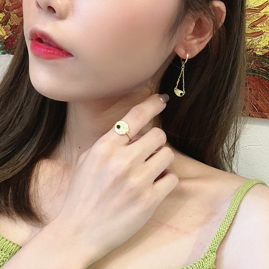 Semicircular Eye Sterling Silver Earring