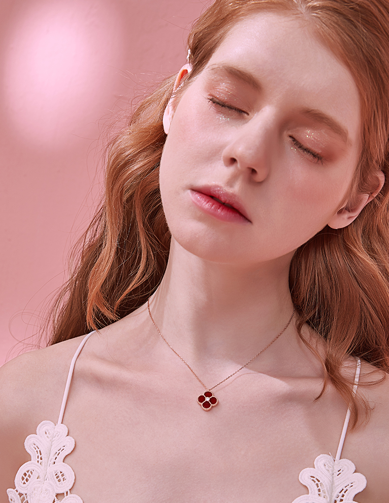Lucky Agate Round Cut Sterling Silver Necklace