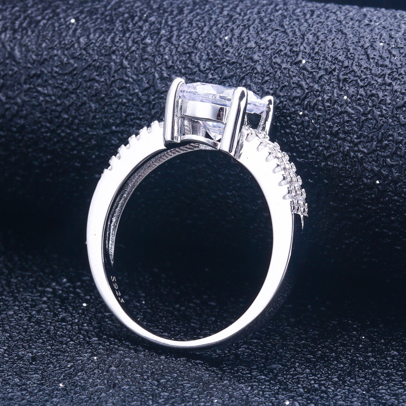 Classic Round Cut Sterling Silver Ring-TL-Juri Elle