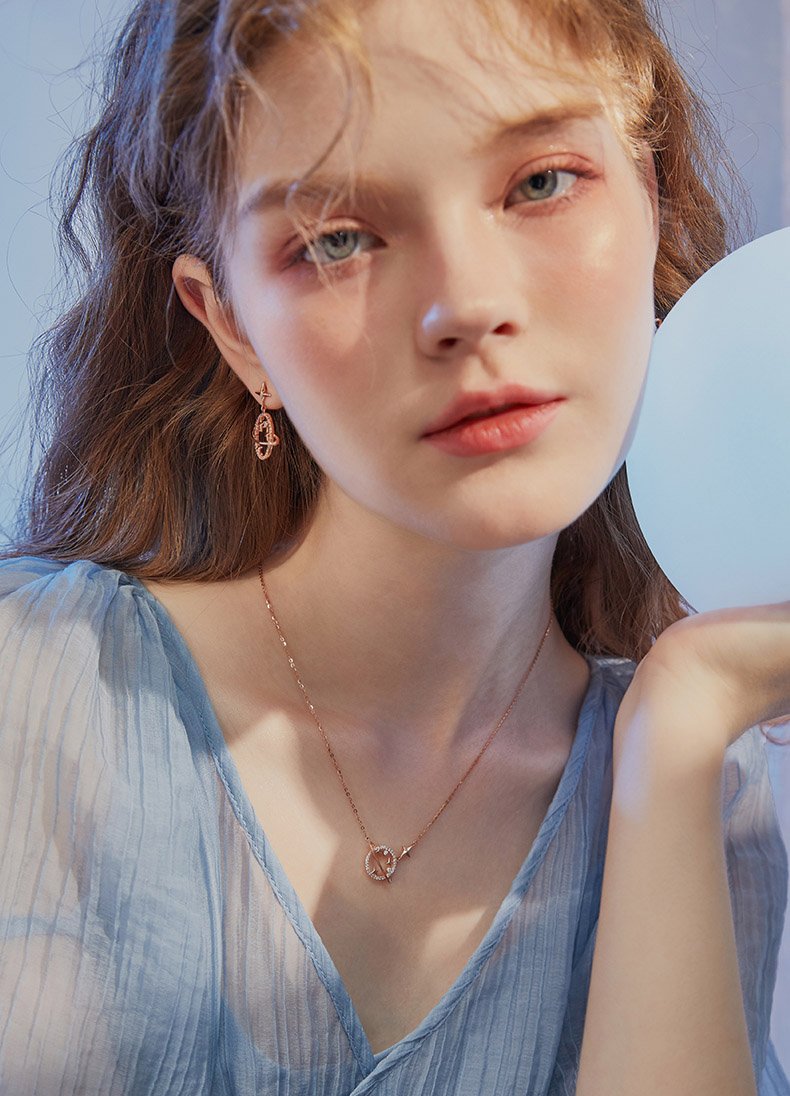 Fantasy Planet Round Cut Sterling Silver Necklace