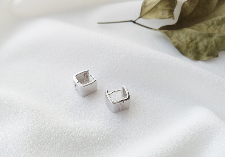 Polishing Square Sterling Silver Plated Platinum Earring