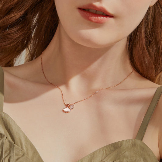 Scalloped Ginkgo Leaf Round Cut  Sterling Silver Necklace