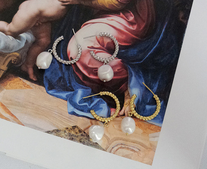 Boucle d'oreille en argent sterling avec perle baroque torsadée
