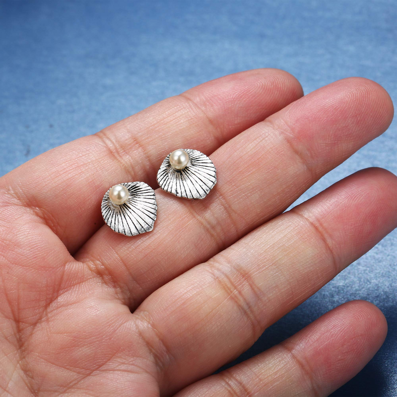 Sea shell 2025 pearl earrings