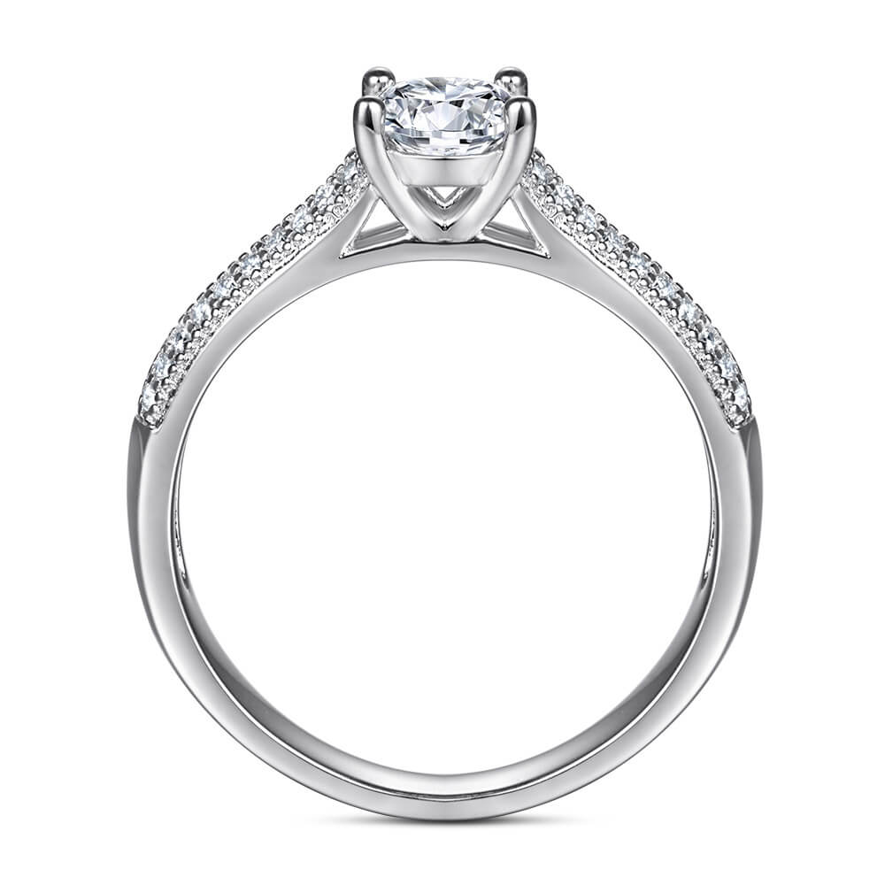 Bague ronde en argent sterling avec zircon